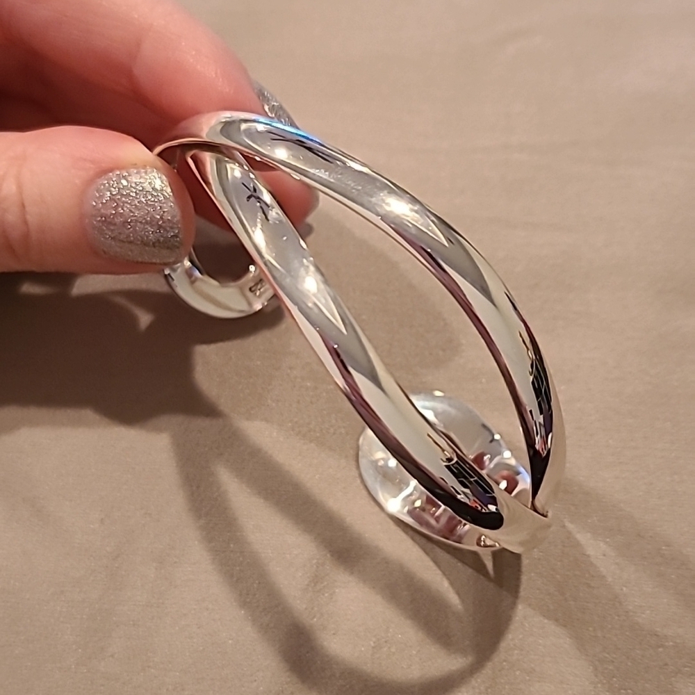 Twisted sterling silver cuff bracelet - Picture 4 of 7